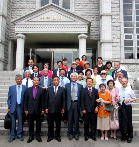 Delegates of the NCCK (South Korea) and the KCF (North Korea) in front of Bongsu Church for the Joint South-North Worship for Reconciliation on the Korean Peninsula. Photo by Rev. Hye Min Roh.