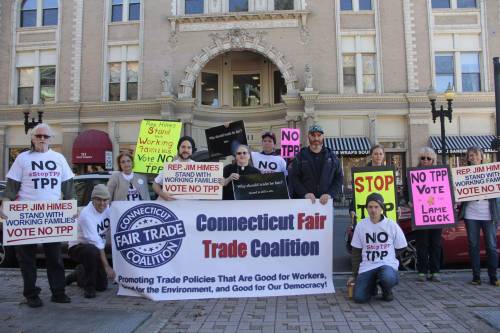 Rally in front of Rep. Jim Himes' office. Photo Credit: Doug Sutherland of Connecticut Fair Trade Coalition.
