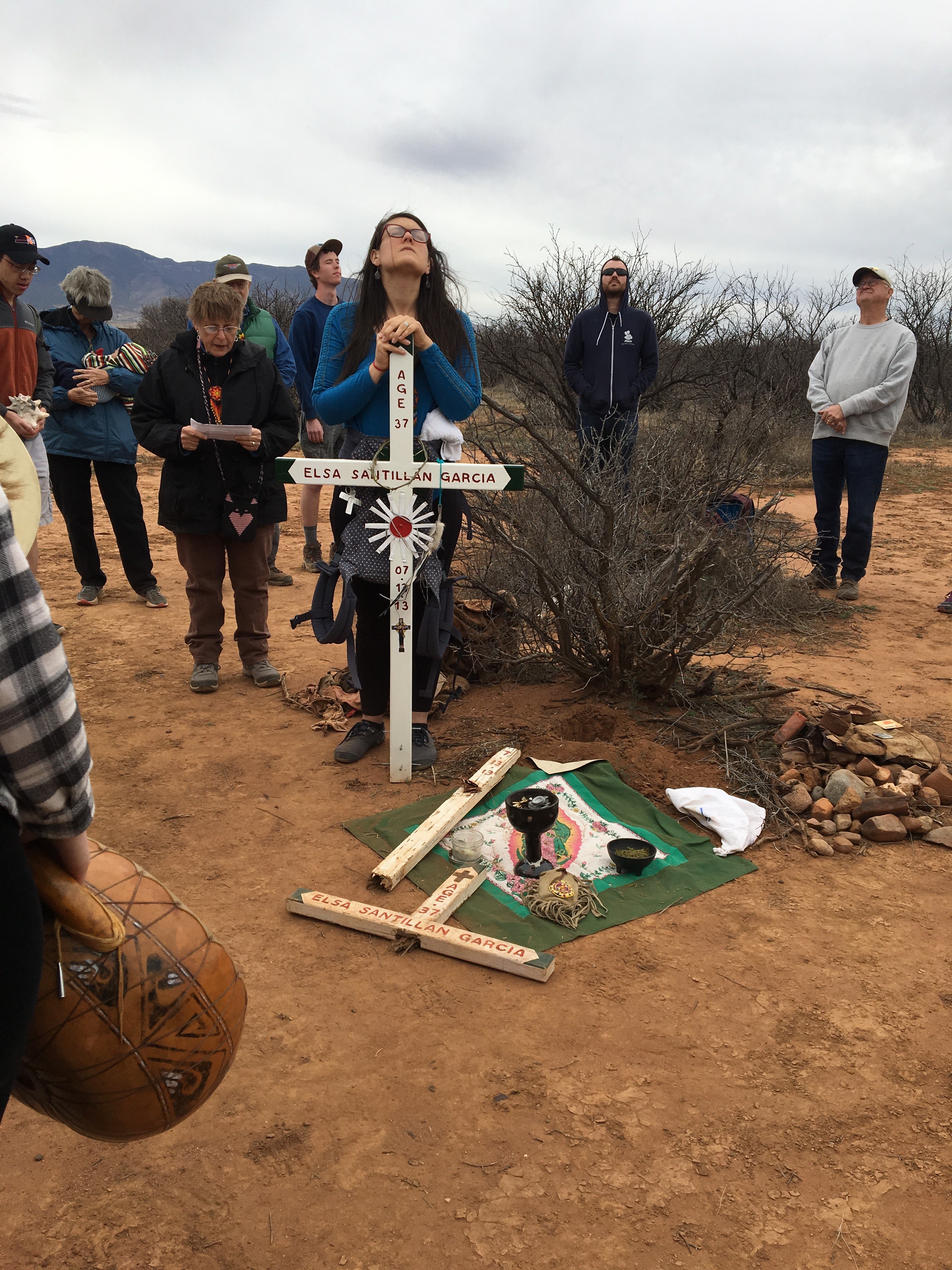 Laura Stump Kennedy at the site of Elsa’s death, preparing for a ceremony of remembrance. About twice a month we join the school sisters of Notre Dame in a cross planting at or near the site of death of those who have died in Cochise County crossing the border. (Photos: Eric O. Ledermann)