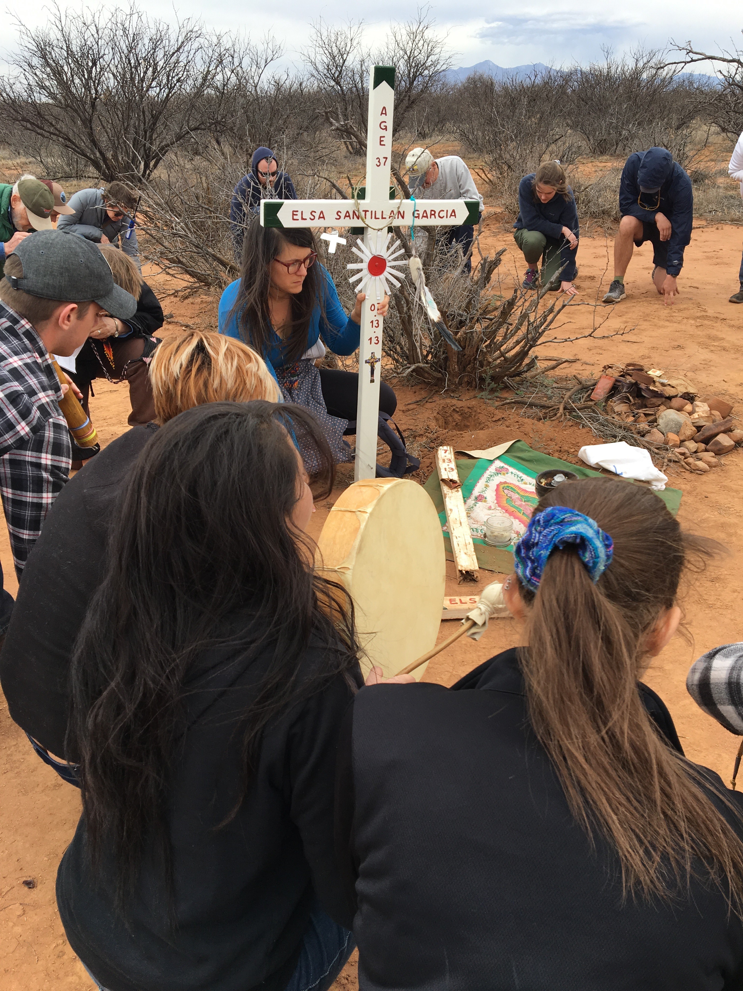 Laura Stump Kennedy at the site of Elsa’s death, preparing for a ceremony of remembrance. About twice a month we join the school sisters of Notre Dame in a cross planting at or near the site of death of those who have died in Cochise County crossing the border. (Photos: Eric O. Ledermann)