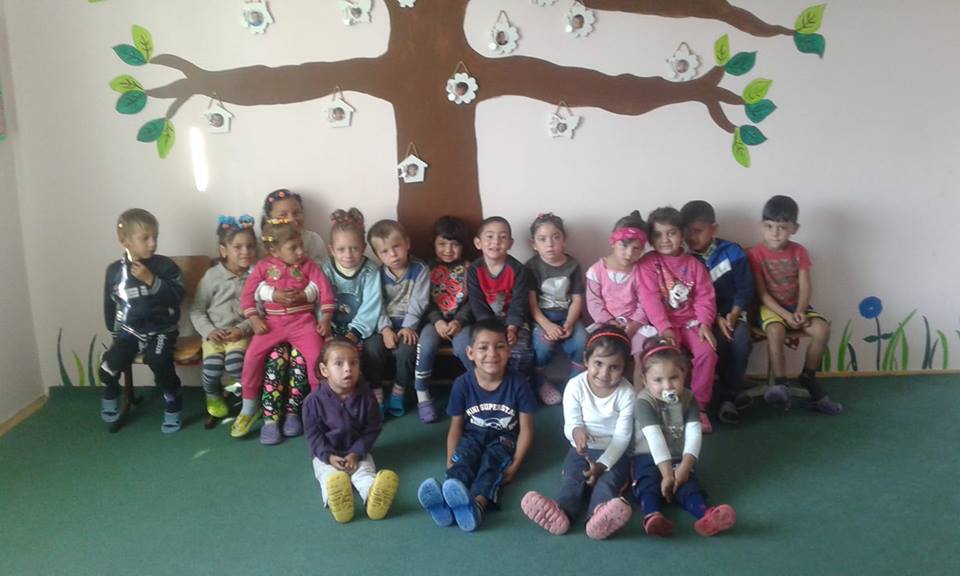 Kindergarten class in the Peterfolvo area of Karpatalja, Ukraine.