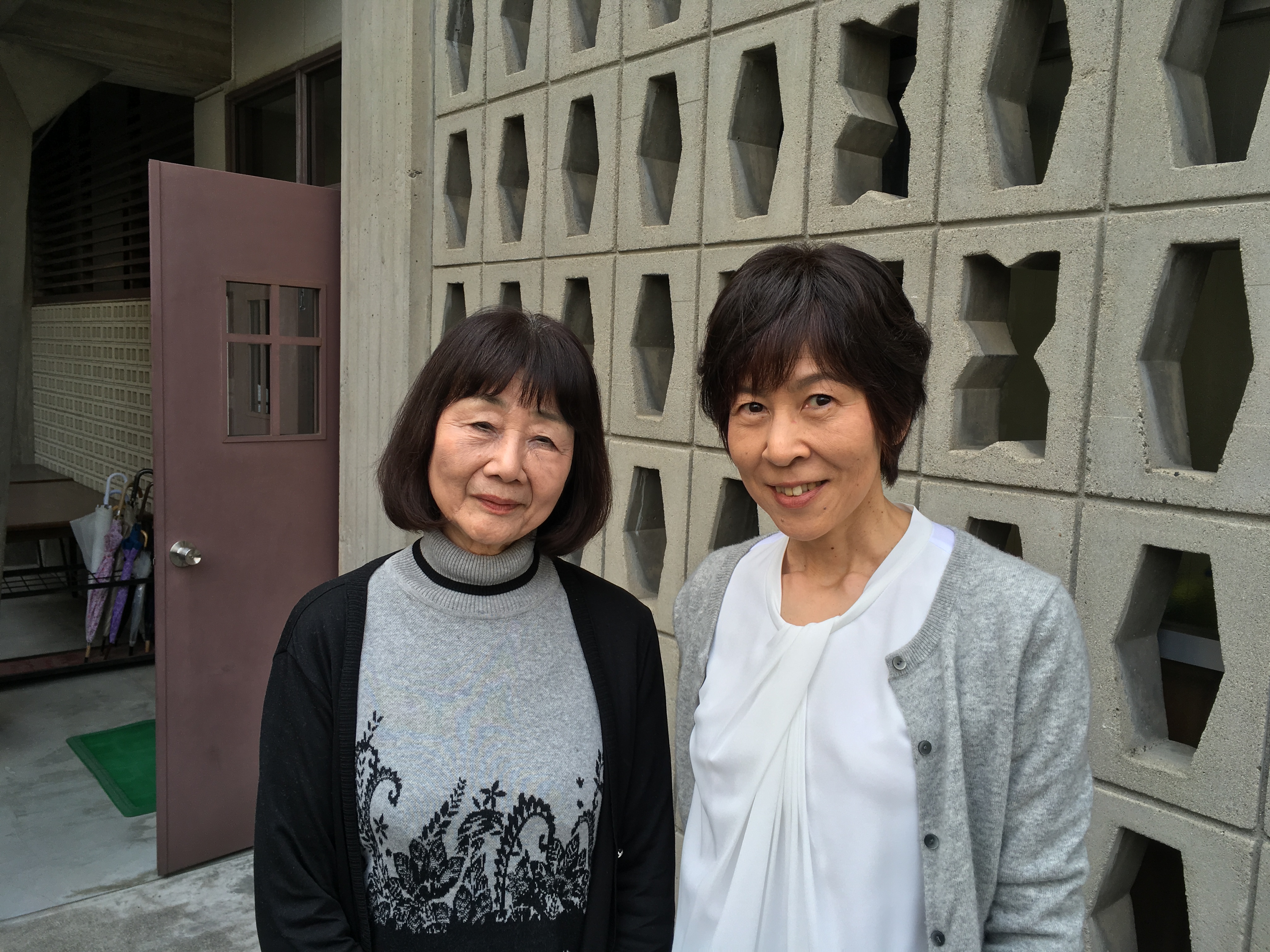 Ms. Yamazaki Atsuko (left) and her translator