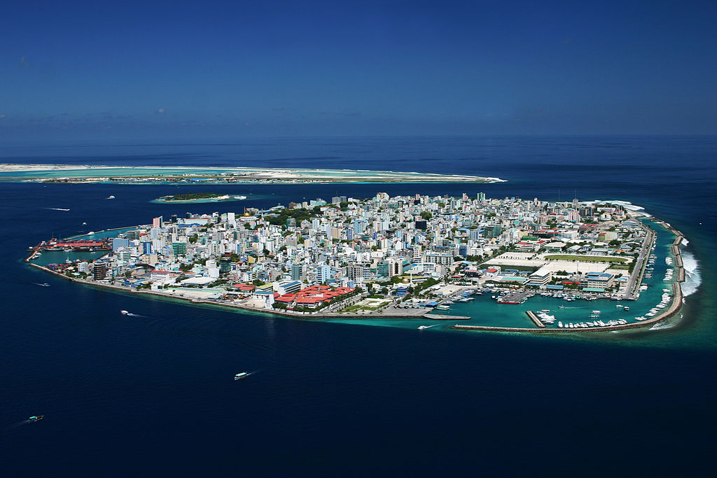 maldives island sinking