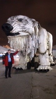 polar bear statue at entrance to COP21