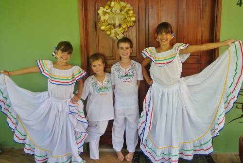 Kids in Nicaraguan typical clothes. New Traditions.